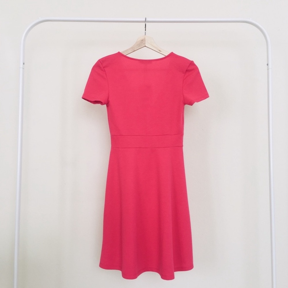 Zara Fuschia Short V-neck Dress NWT Size Small - Picture 4 of 7